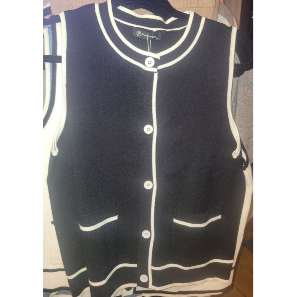 Pretty Garden Sweater Vest